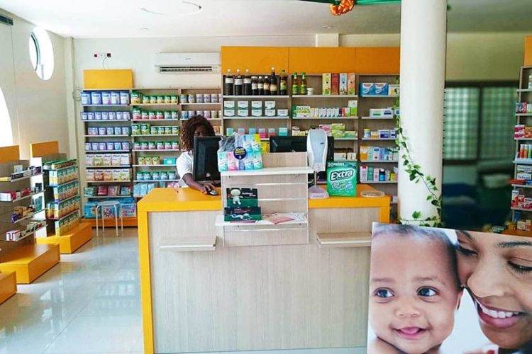 accueil-gondole-pharmacie-togo