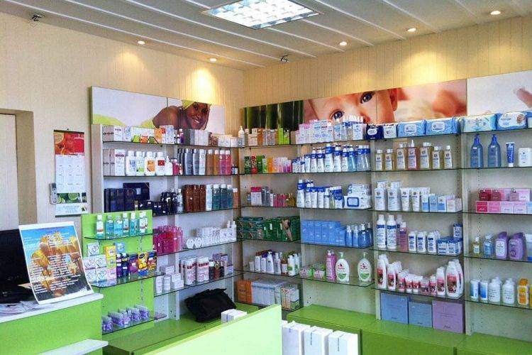 lineaire-parapharmacie-signaletique-congo